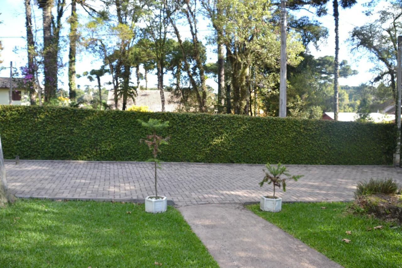 Hotel Pousada Dos Pinheiros Canela Luaran gambar