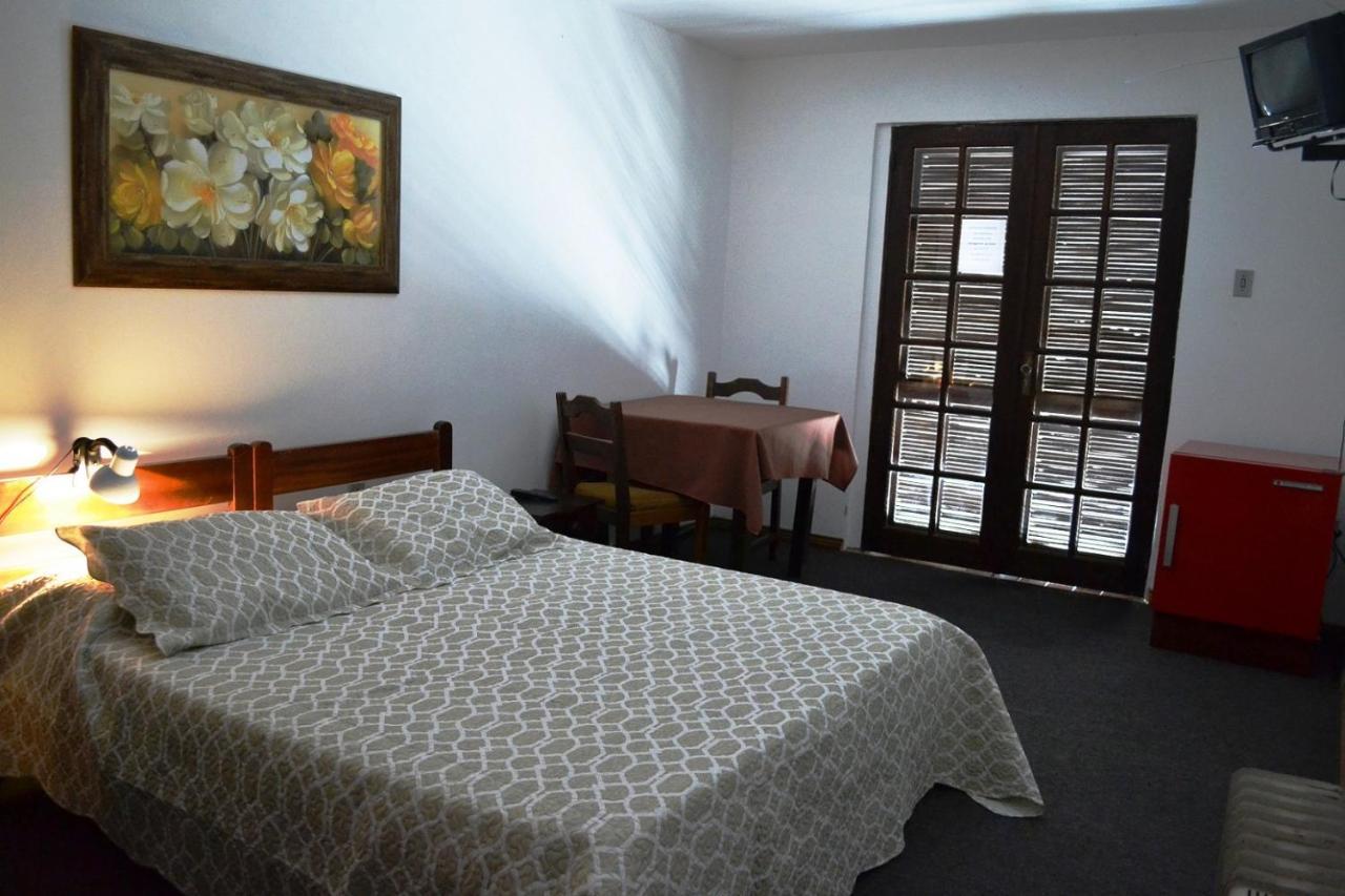 Hotel Pousada Dos Pinheiros Canela Luaran gambar